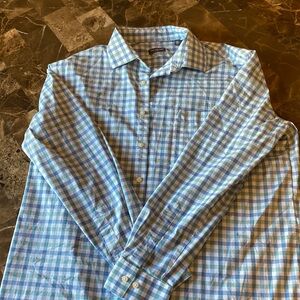 Men’s button down shirt. Size 34/35.